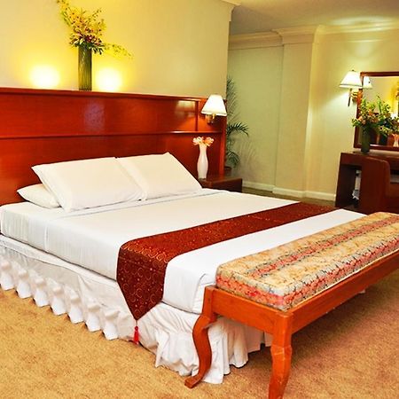 Hotel Grand Men Seng Davao City Zewnętrze zdjęcie